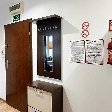 Dmk Green Apartment Near Warsaw-Modlin Airport Nowy Dwor Mazowiecki Luaran gambar