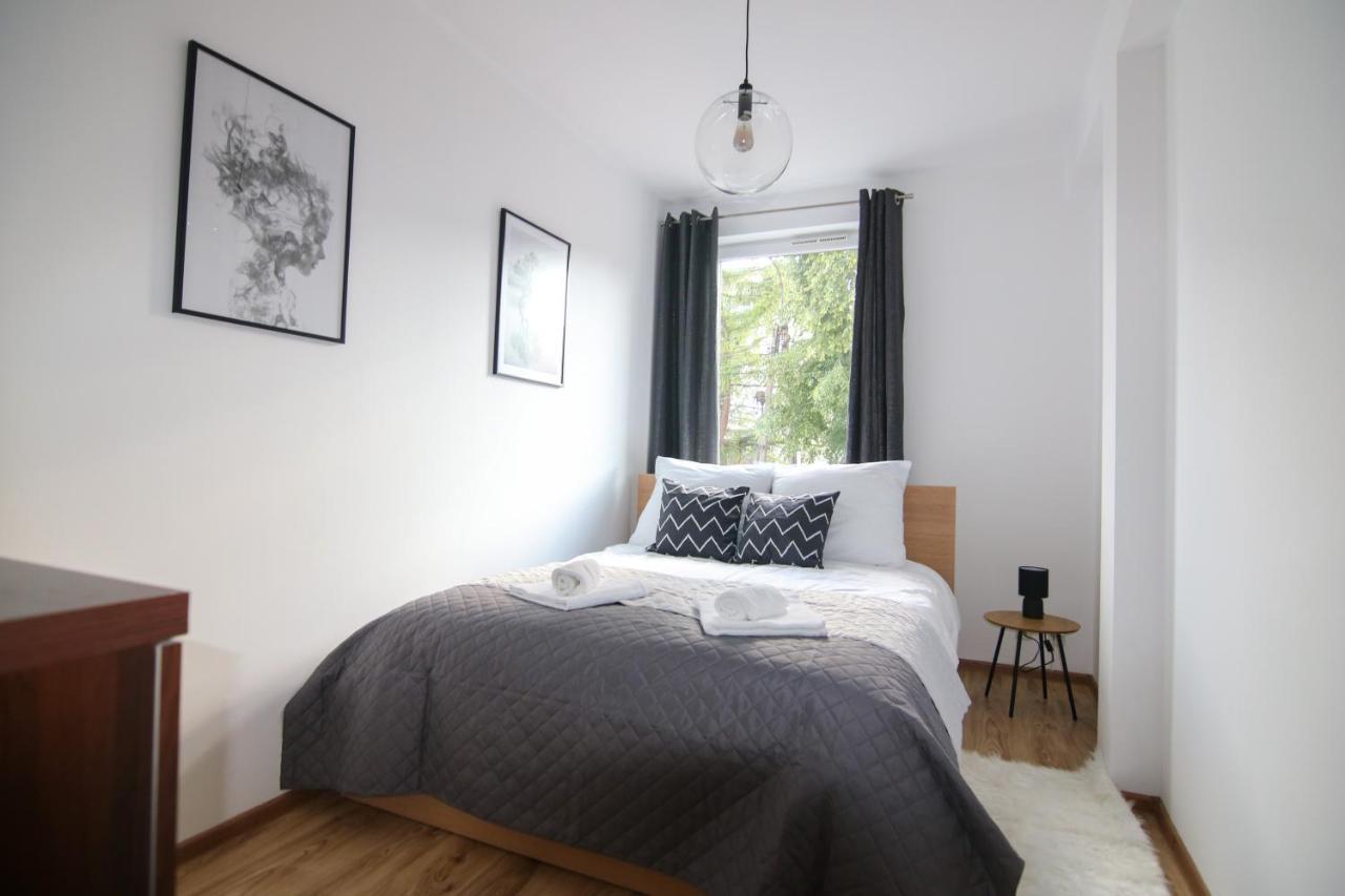 Dmk Green Apartment Near Warsaw-Modlin Airport Nowy Dwor Mazowiecki Luaran gambar